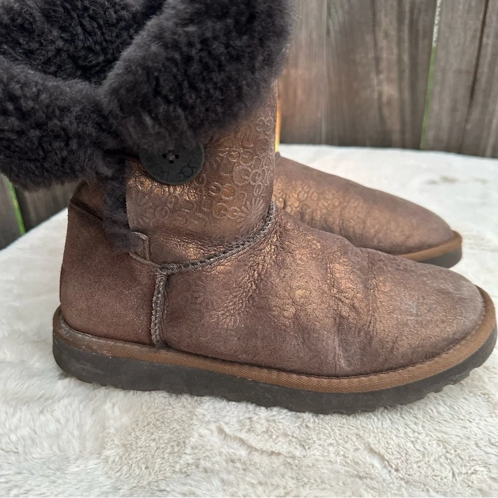 UGG Brown Boots with Fur Lining size 7